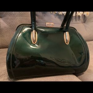 Green patent leather purse-EUC